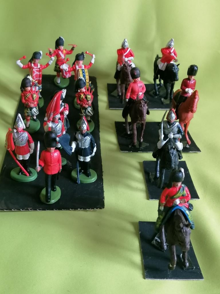 Soldaatjes parade britains, Hobby en Vrije tijd, Ophalen of Verzenden