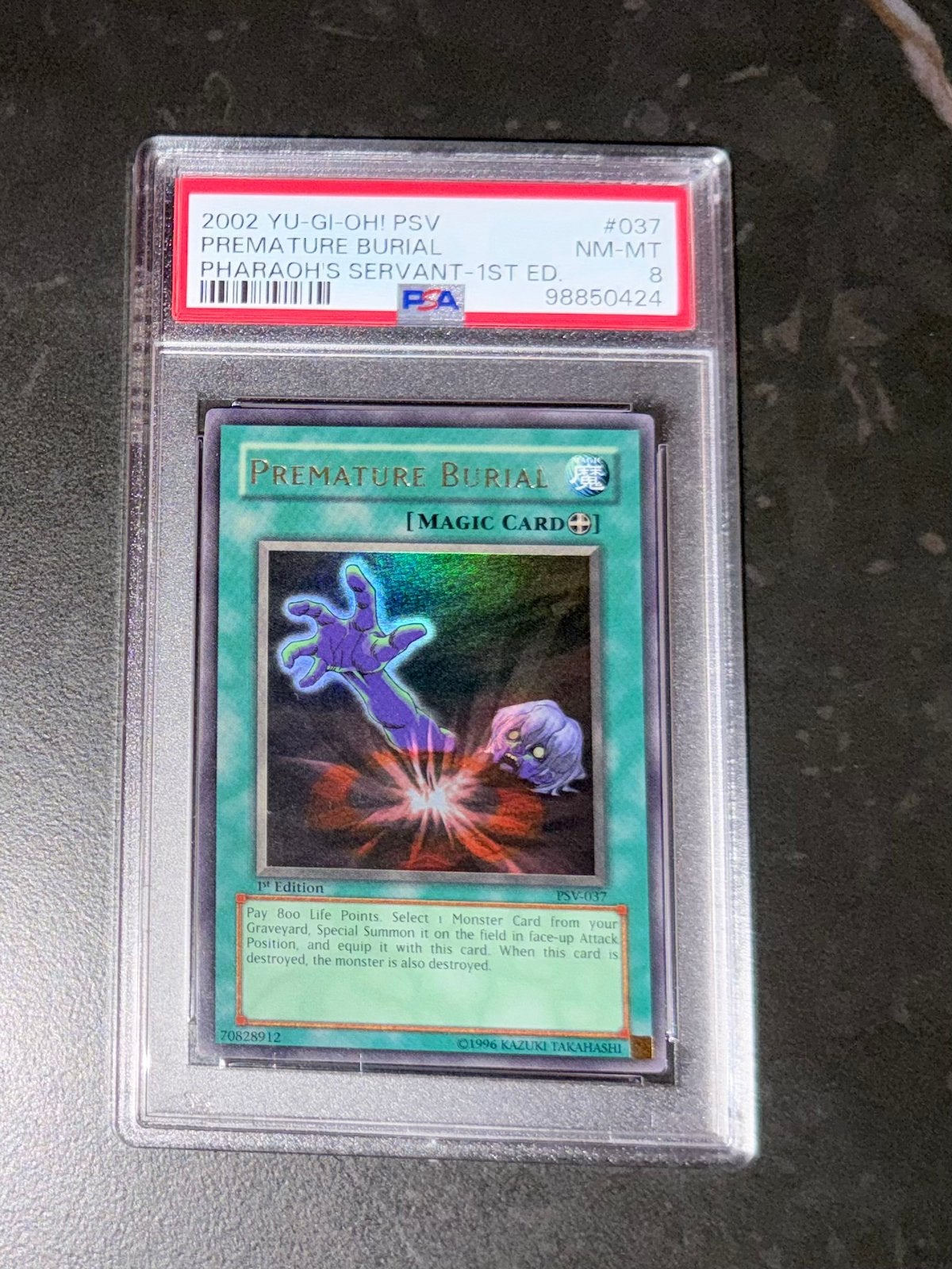 Yu-Gi-Oh! Premature Burial PSV 1st Ed. PSA 8 NM-MT, Ophalen of Verzenden, Zo goed als nieuw