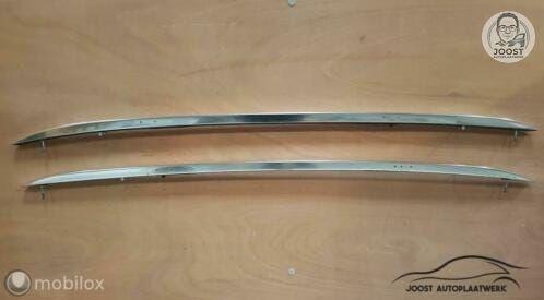 Dakrails origineel chroom Audi Q3 8U ('11-'18) 8U0860021A, Gebruikt, -, -, Ophalen of Verzenden