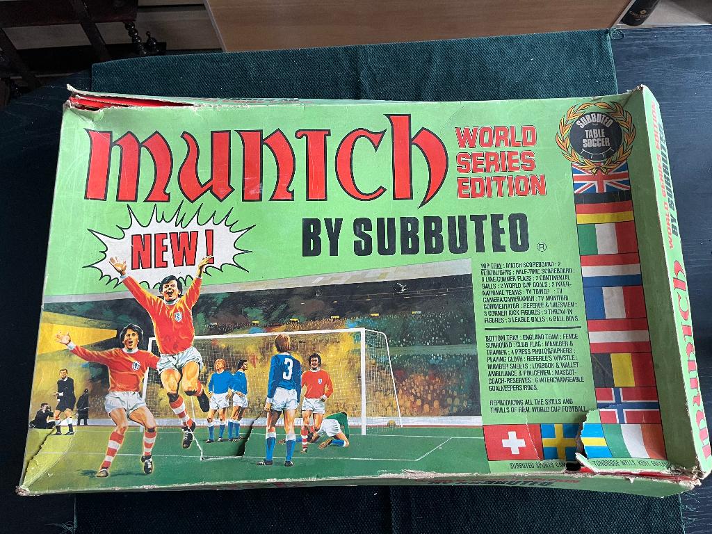 Subbuteo Munich World Series Edition 1973 + 4 Equipes, Hobby & Loisirs créatifs, Enlèvement, Utilisé