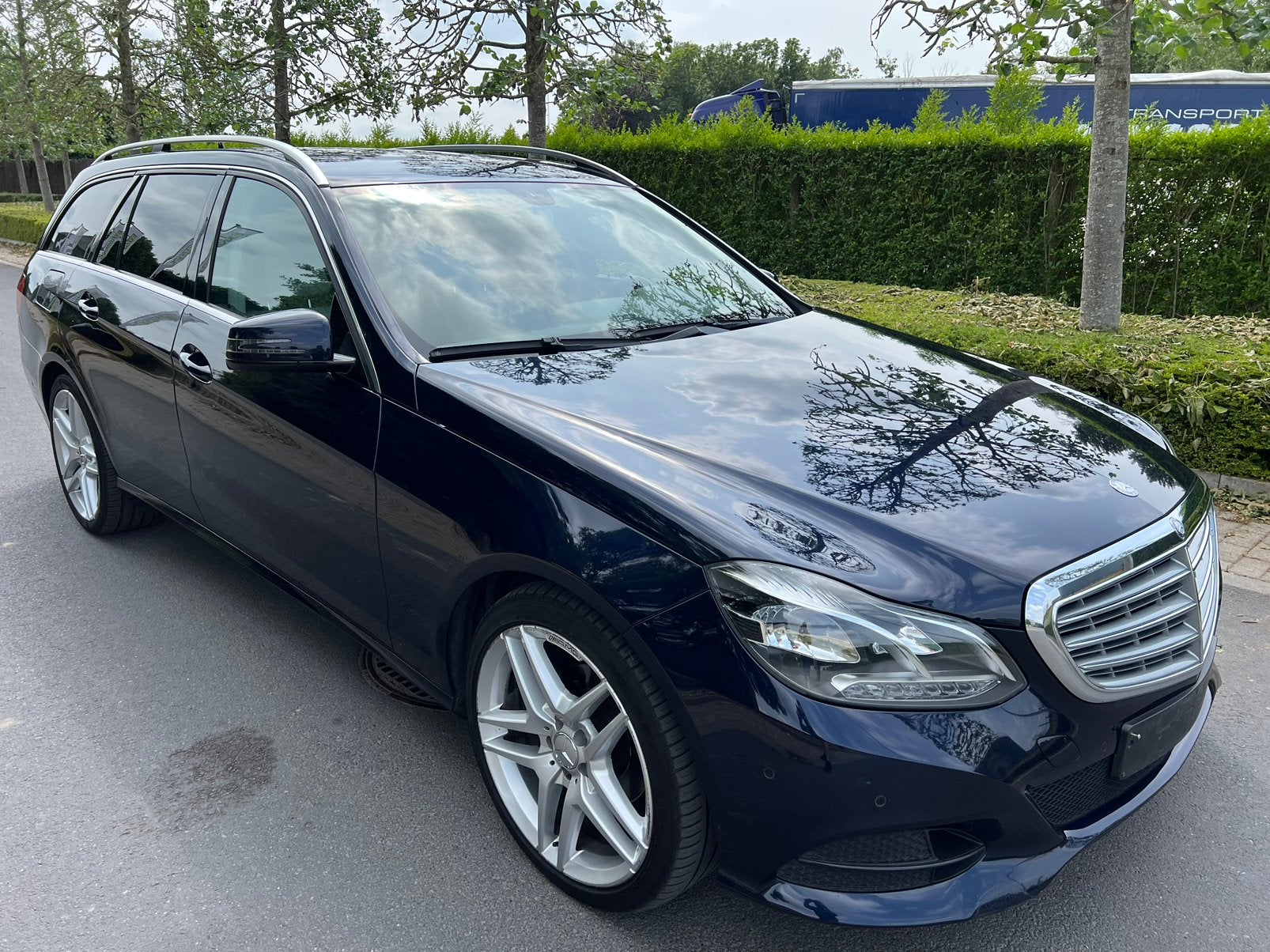 Mercedes-Benz E200/Automatique/Attelage de remorque, Euro 5, Achat, Attache-remorque, Automatique
