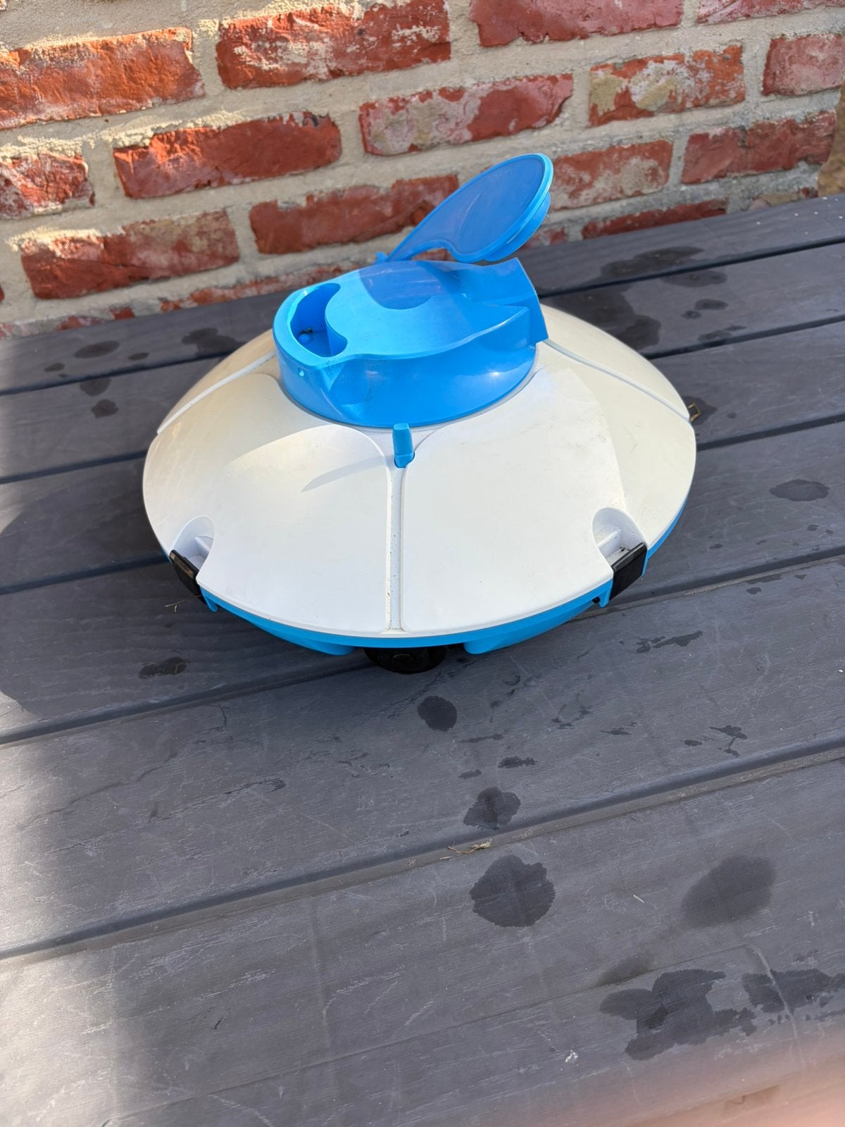 Draadloze zwembadrobot Frisbee HJ1101J, Ophalen of Verzenden, Gebruikt, Reinigingsmiddel