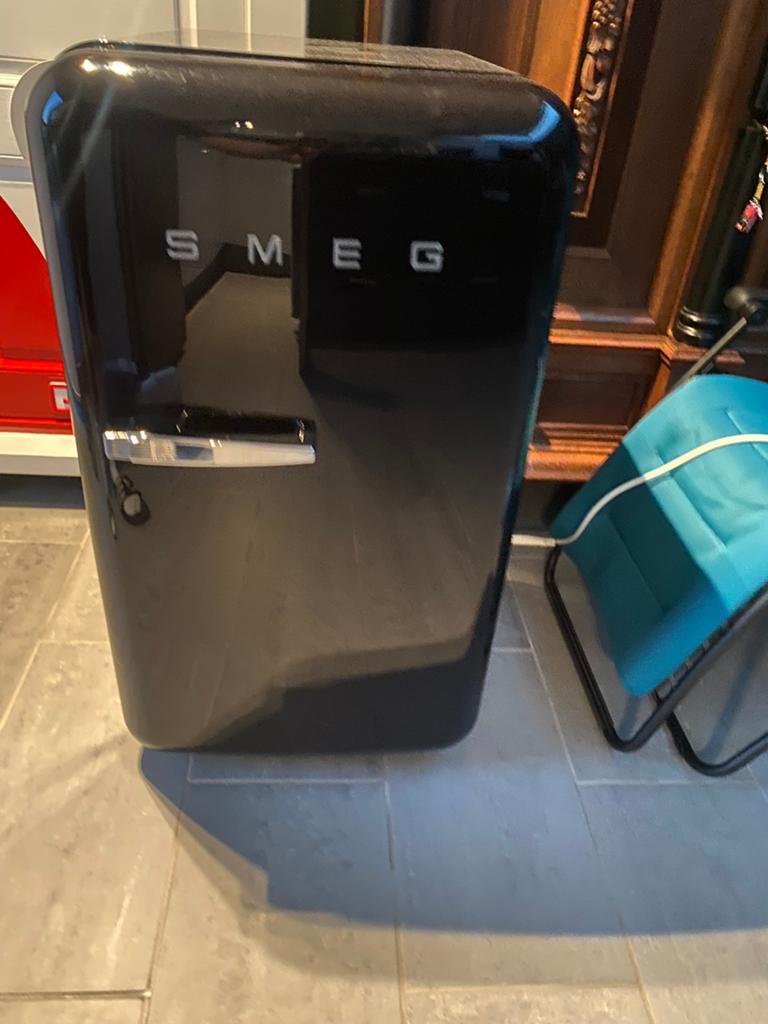 Smeg retro koelkast zwart, Elektronische apparatuur, Koelkasten en IJskasten, Gebruikt, Zonder vriesvak, Minder dan 75 liter, 85 tot 120 cm
