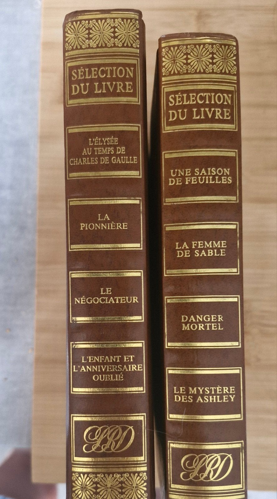 Lot de 2 livres vintage Sélection du Livre Reader's Digest, Antiek en Kunst, Ophalen of Verzenden