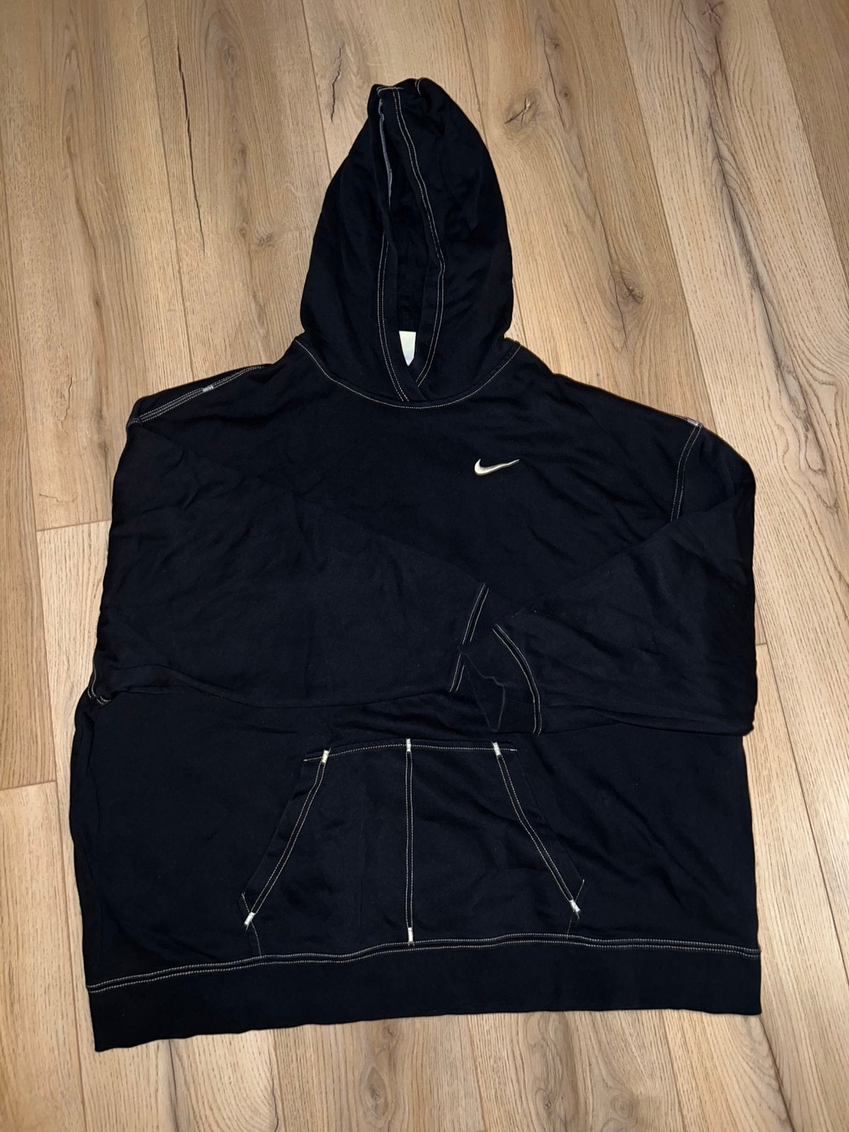 Zwarte nike swoosh contrast stitch fleece hoodie, Kleding | Dames, Truien en Vesten, Ophalen of Verzenden, Maat 42/44 (L)