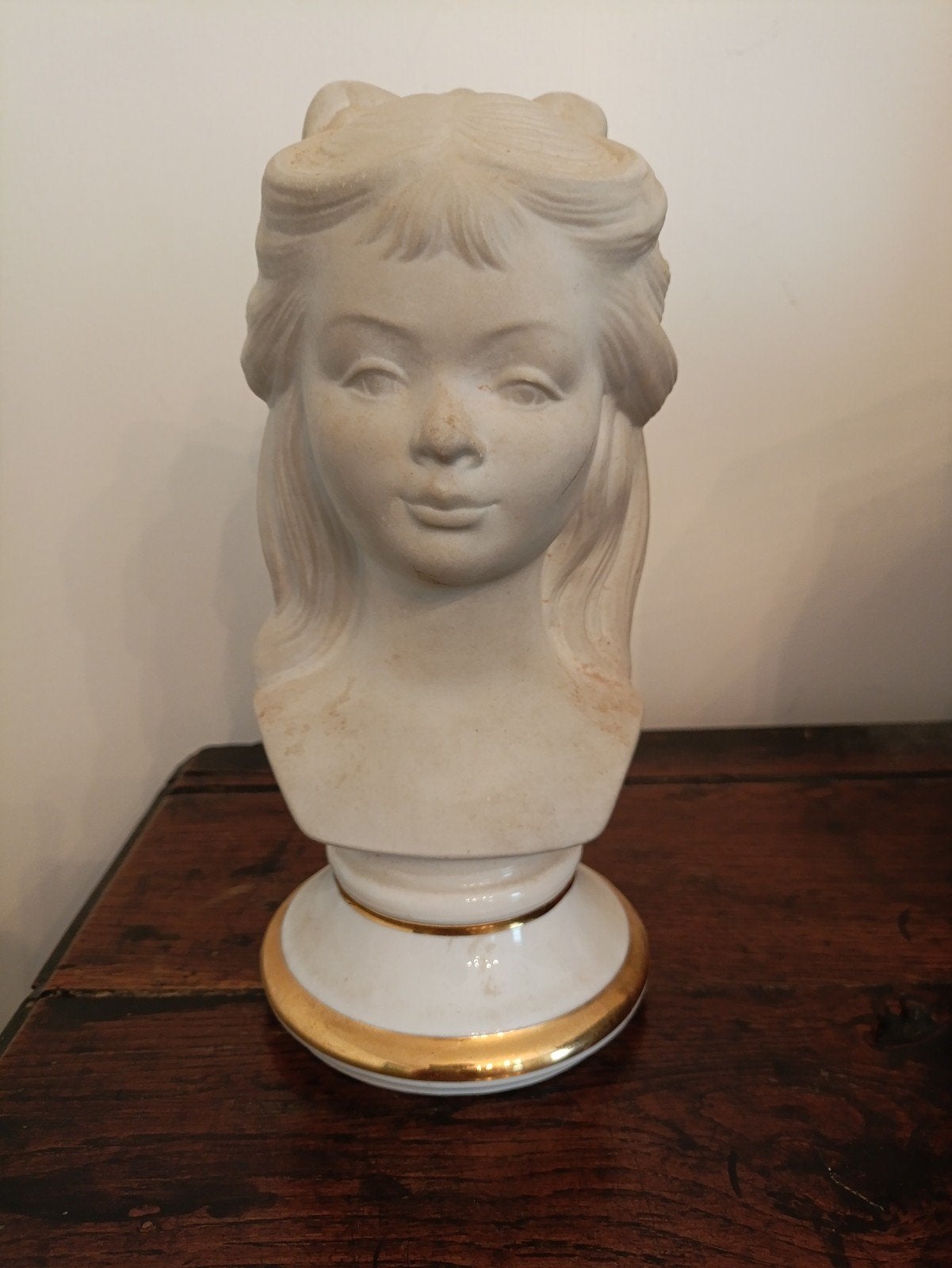 porcelaine kinderhoofdje, Ophalen