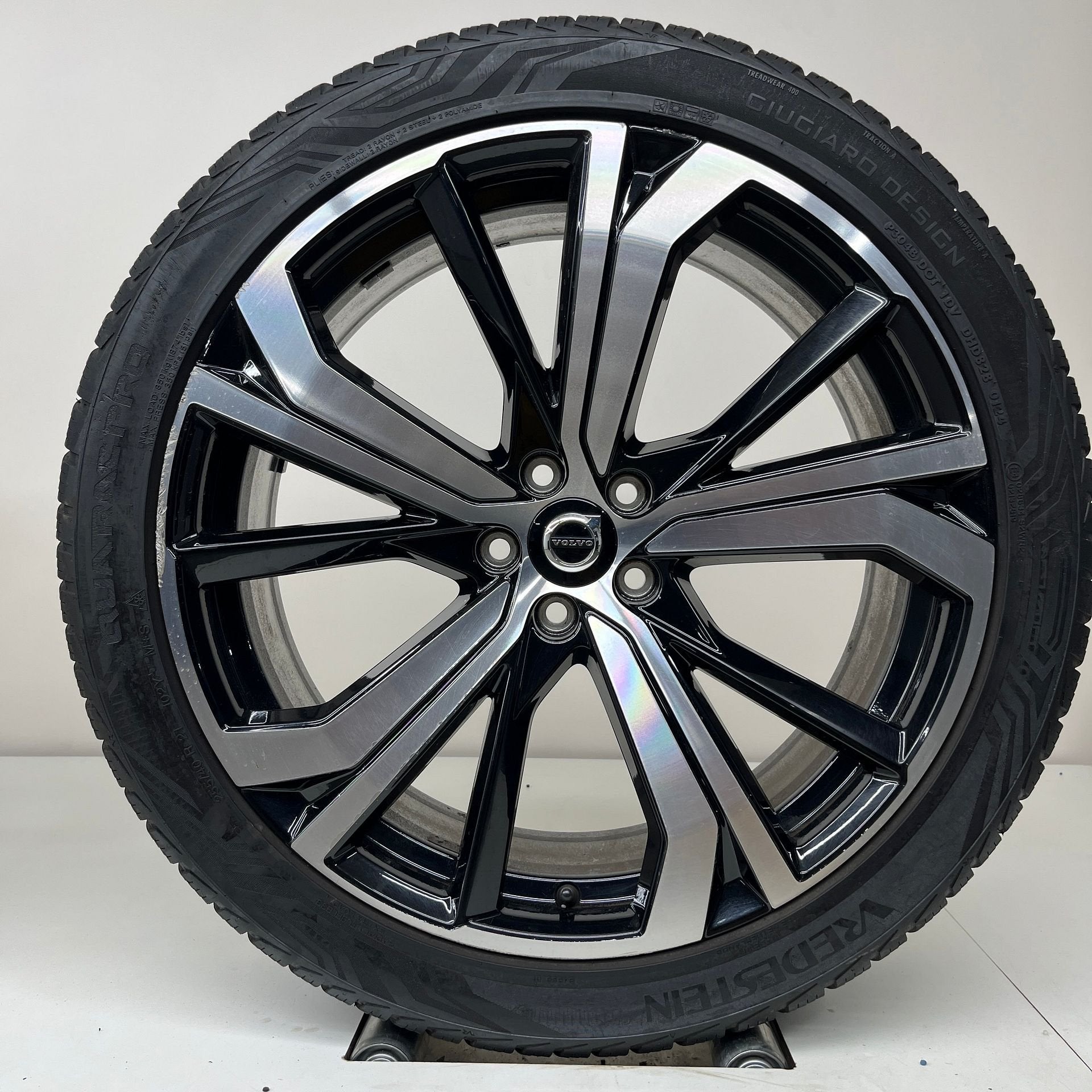 Volvo XC60 - 21 inch - winterbanden, Auto-onderdelen, Banden en Velgen, Gebruikt, 255 mm, Banden en Velgen, Personenwagen