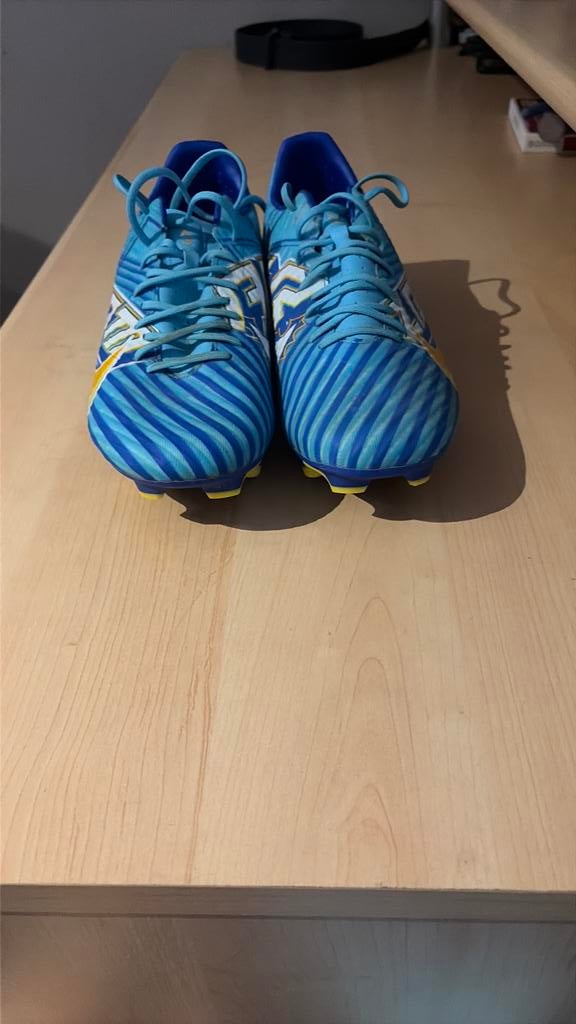 Kylian mbappe zooms voetbalschoenen maat 45, Vêtements | Hommes, Chaussures, Enlèvement ou Envoi, Comme neuf, Chaussures de sport