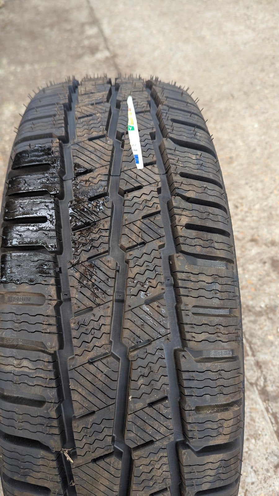 4 nieuwe winterbanden 225/70/R15C + 1 gratis, Ophalen