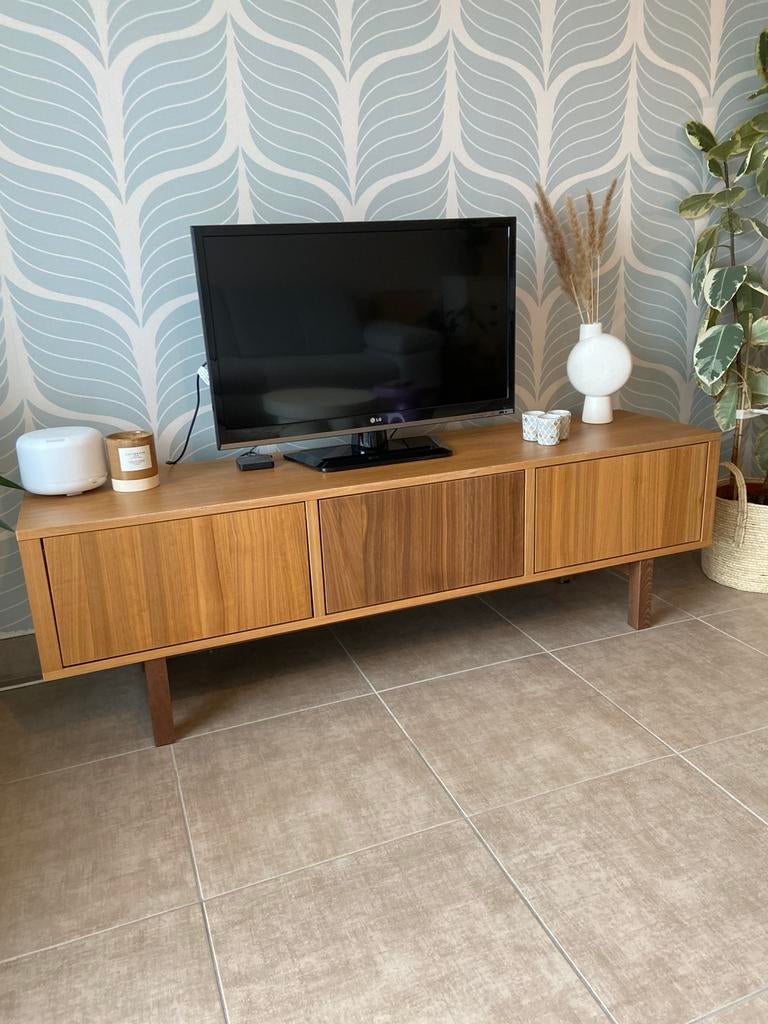 Ikea Stockholm tv-meubel in walnoot, Ophalen, Gebruikt, 100 tot 150 cm, Minder dan 100 cm
