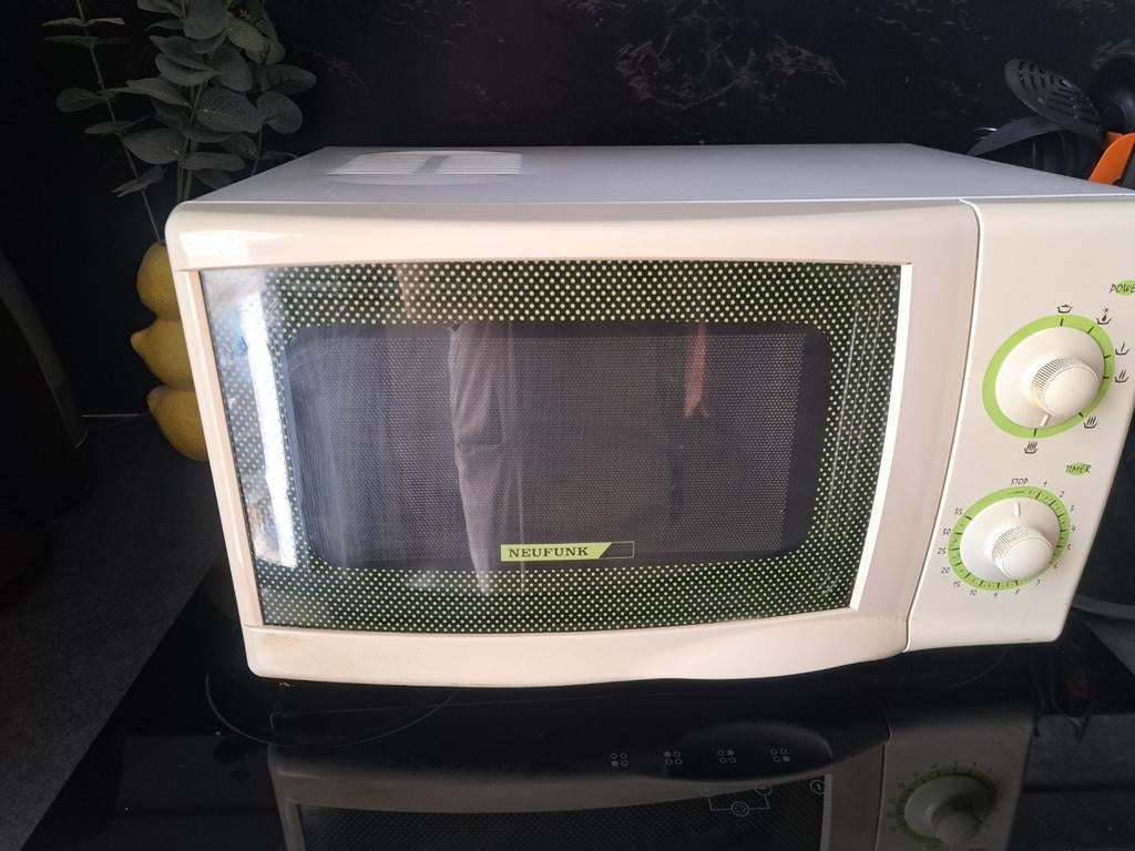 Four à micro-ondes, Four, Micro-ondes