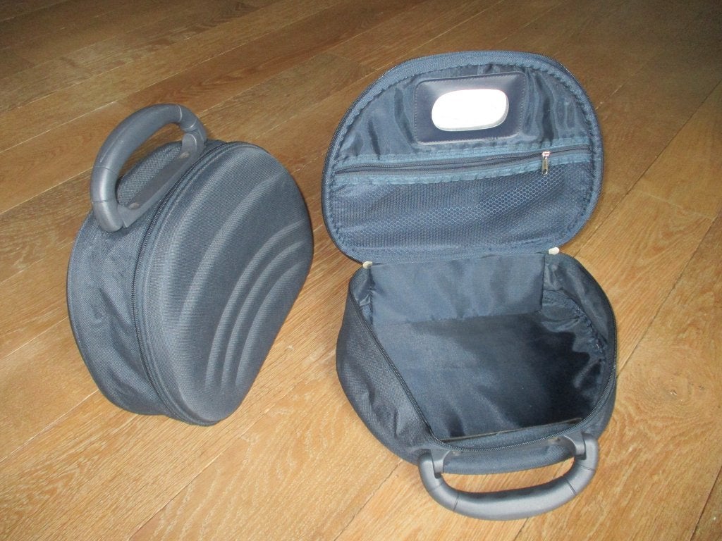 2 identieke toilettas make up tas cosmeticatas met spiegel, Handtassen en Accessoires, Toilettassen, Ophalen of Verzenden, Zo goed als nieuw