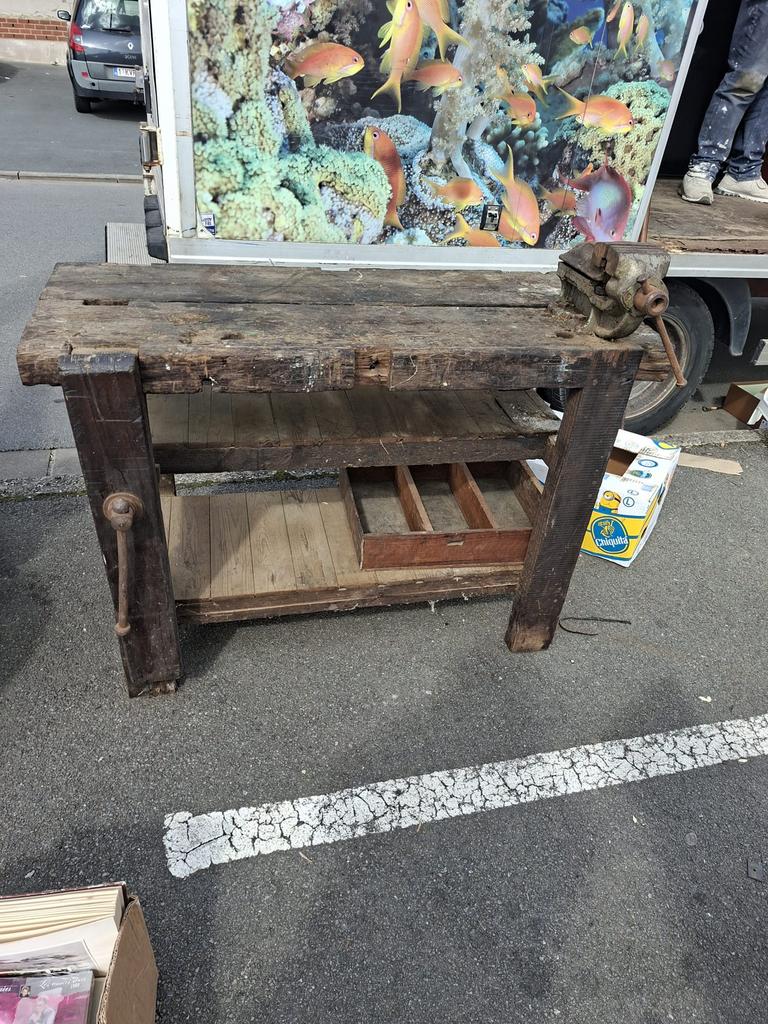 Établi ancien de menuisier avec étau bois massif, Enlèvement, Comme neuf, Étau