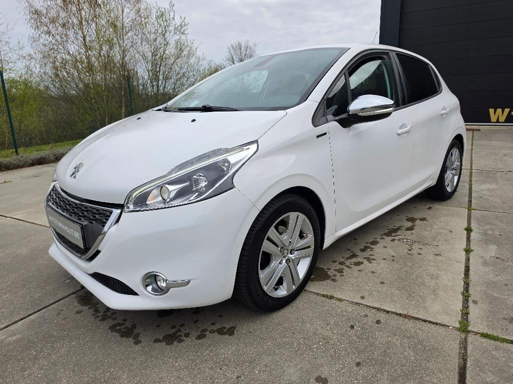 Peugeot 208 1.2 Pure Tech Signature Airco Navi + Garantie, Auto's, 1199 cc, Wit, Bedrijf, 5 deurs