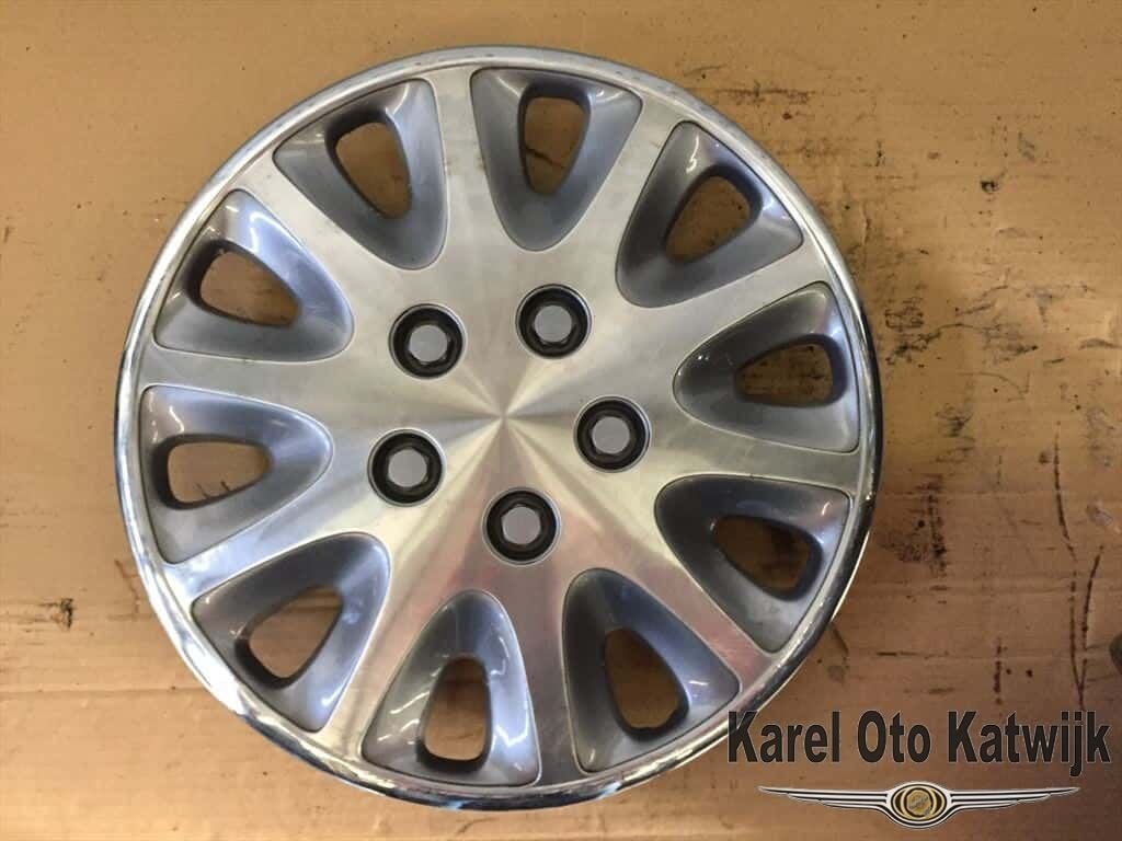 Wieldop Chrysler Voyager 15 inch 1991-2000, Gebruikt, -, -, Ophalen of Verzenden