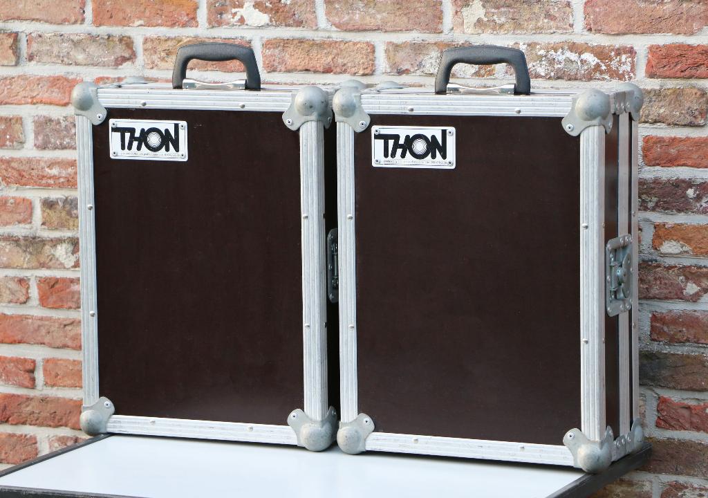 2x Thon Pioneer CDJ 2000 (Nexus) flightcase, Musique & Instruments, Enlèvement, Comme neuf, Flight case