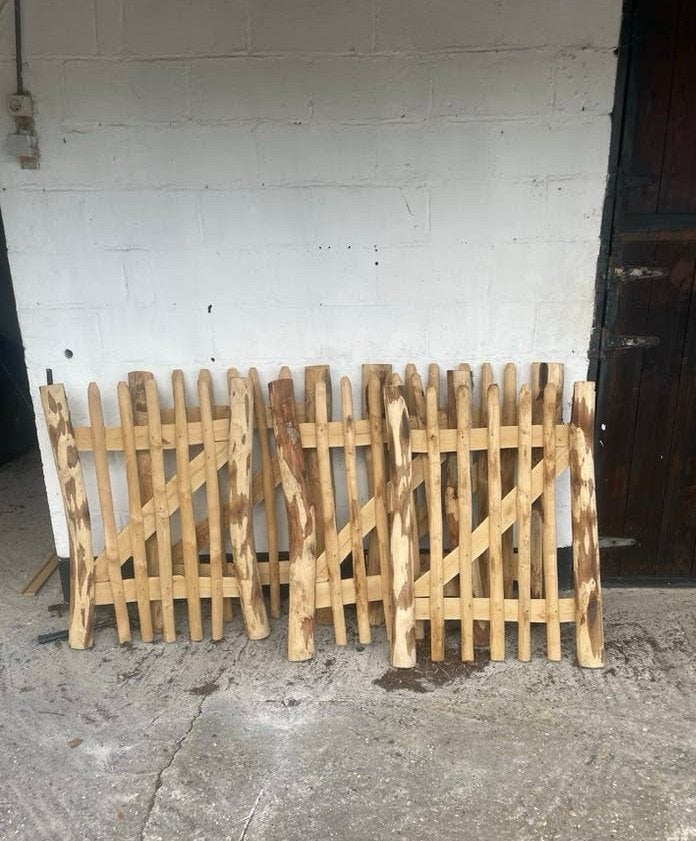 GLOEDNIEUWE KASTANJEHOUTEN POORTJES TE KOOP, Ophalen, Nieuw, Hout, Draaipoort