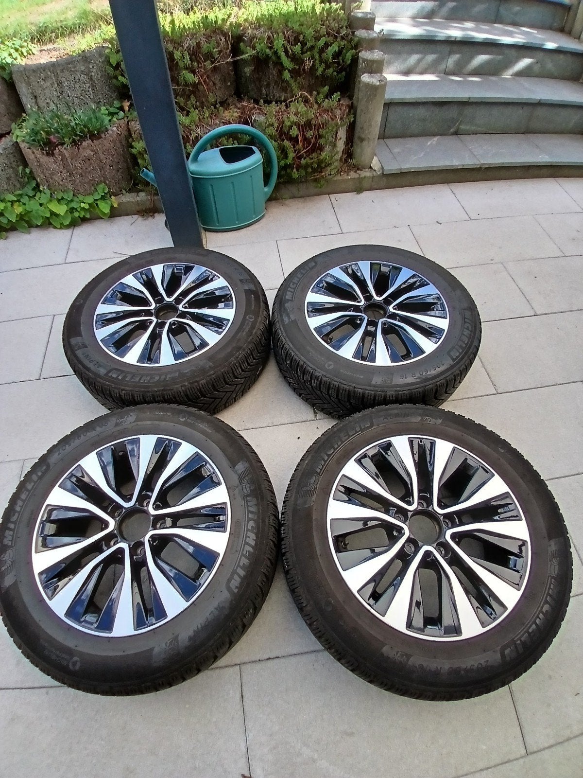 kit hiver Mercedes A180  en 16" entraxe 5/112, Autos : Pièces & Accessoires, Neuf, Pneus et Jantes, Pneus hiver, 16 pouces