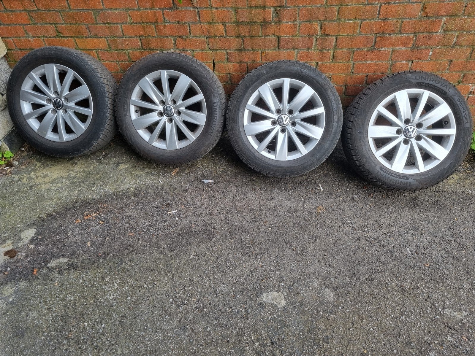 Kit hiver VW Passat B7 2012, Auto-onderdelen, Banden en Velgen, Ophalen, Band(en)