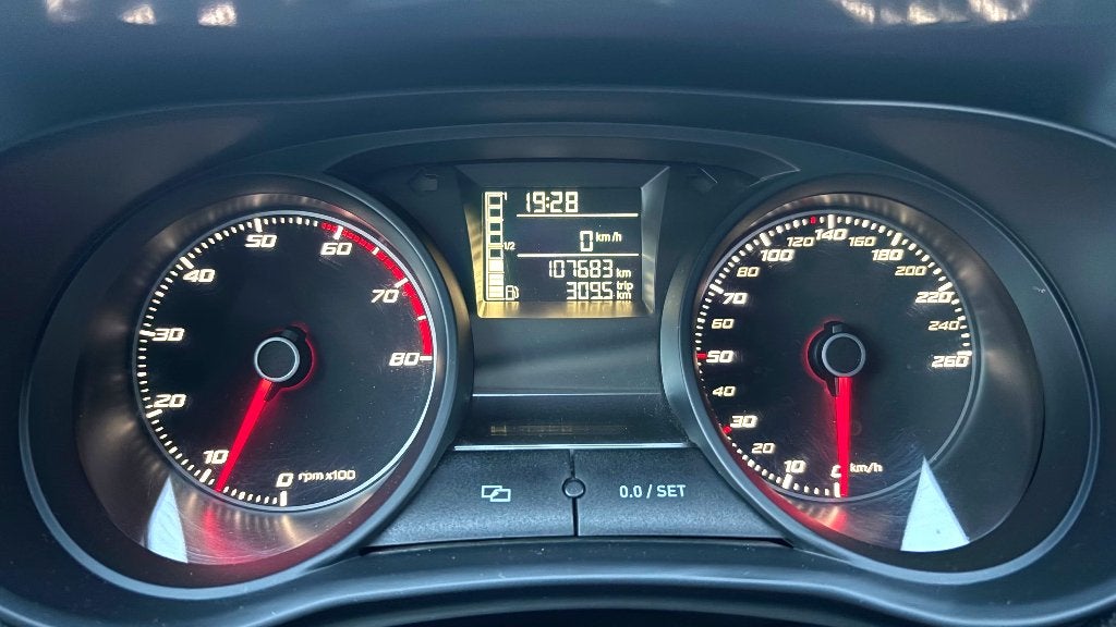 Seat Ibiza FR 1.2 Benzine Euro 5 van 2012 met 107.000 km, Voorwielaandrijving, Euro 5, Stof, Zwart