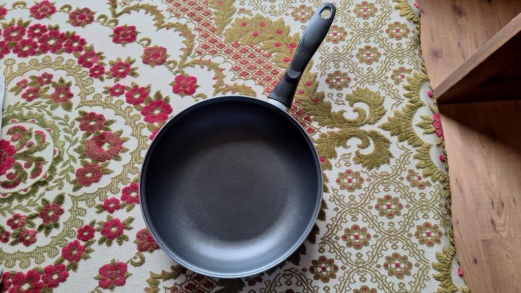 Poêle antiadhésive de 25 cm de Topchef. Adapté à l'induction, Enlèvement ou Envoi, Comme neuf, Plaque céramique, Autres matériaux