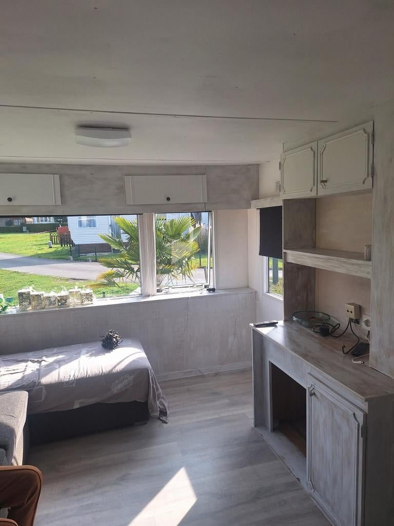 Instapklare caravan..In jabbeke op het klein strand, Caravans en Kamperen, Tot en met 2, Particulier, Douche, Overige