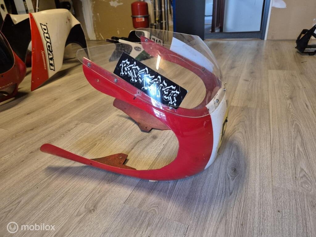 Bovenkuip topkuip kuipje classicracer classic caferacer, Gebruikt, Factorystore.service@ducati.com, Ophalen of Verzenden, Via Antonio Cavalieri Ducati, 74/5, 74/6, 40132 Bologna BO