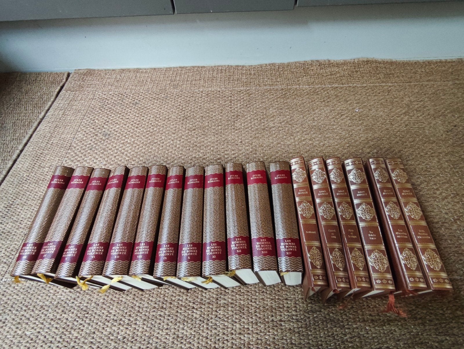 Collection de 18 livres reliure dorée, Antiquités & Art, Enlèvement, Jules Romain