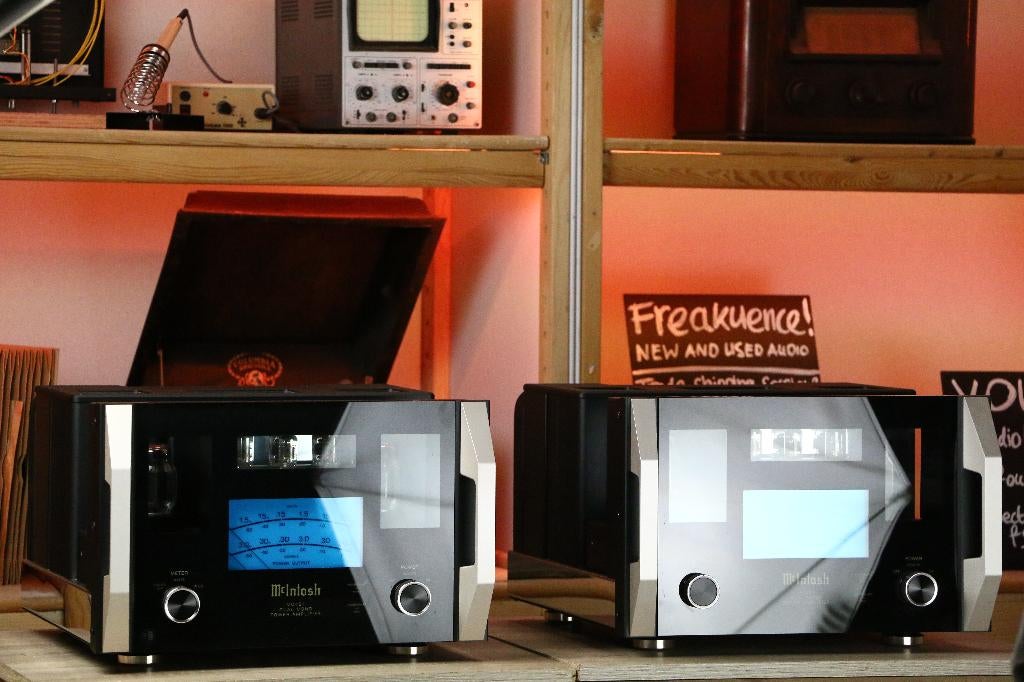 McIntosh MC451 mono's. TRADE.INRUIL OK. Zeer jong! Dealer., Ophalen of Verzenden, Zo goed als nieuw, Stereo