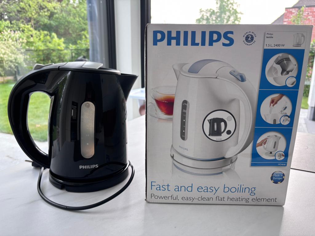 Philips waterkoker 1,5L, Elektronische apparatuur, Waterkokers, 1 tot 2 liter, Ophalen of Verzenden, Zo goed als nieuw, Draadloos