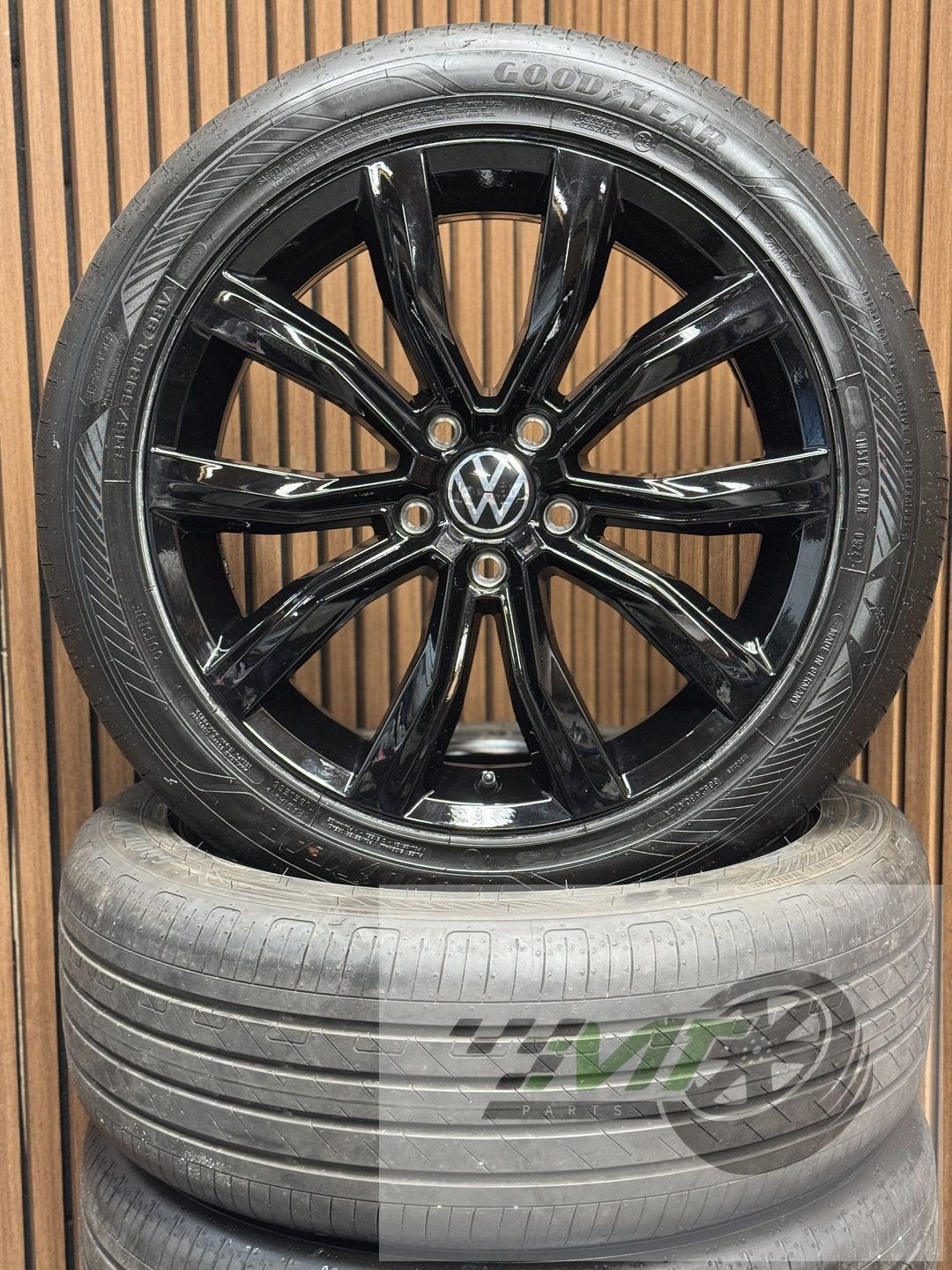 18" Vw T-Roc TRoc RLine GRANGE HILL 215 50 NEW sebring OEM, Auto-onderdelen, Banden en Velgen, 18 inch, 215 mm, -, -