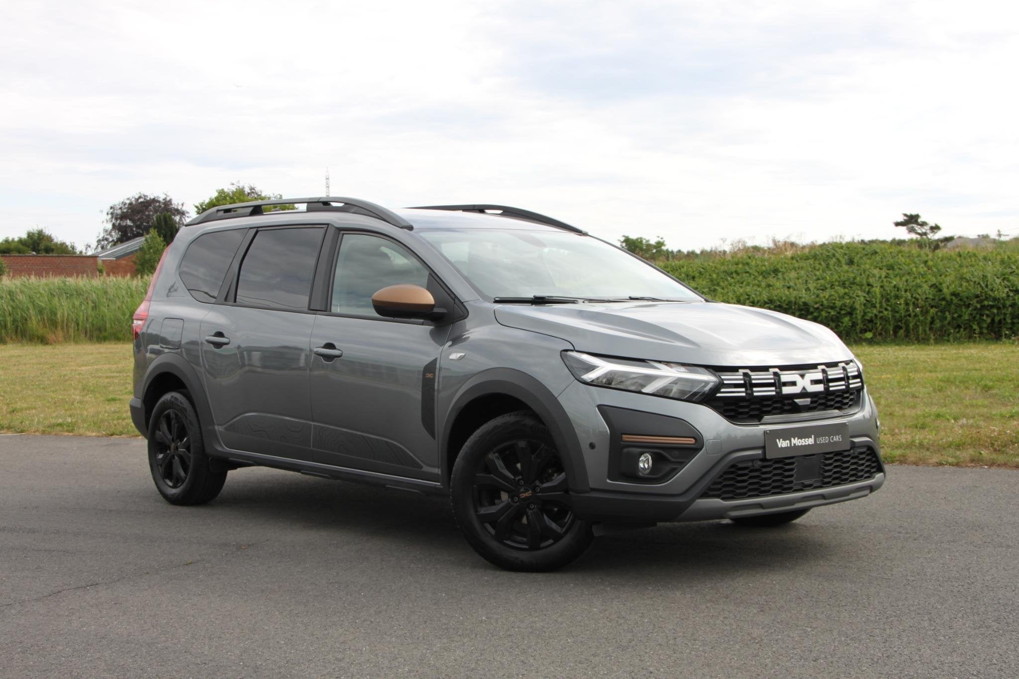 Dacia Jogger TCe 110 Extreme, Auto's, Voorwielaandrijving, Dealer onderhouden, Stof, Gebruikt