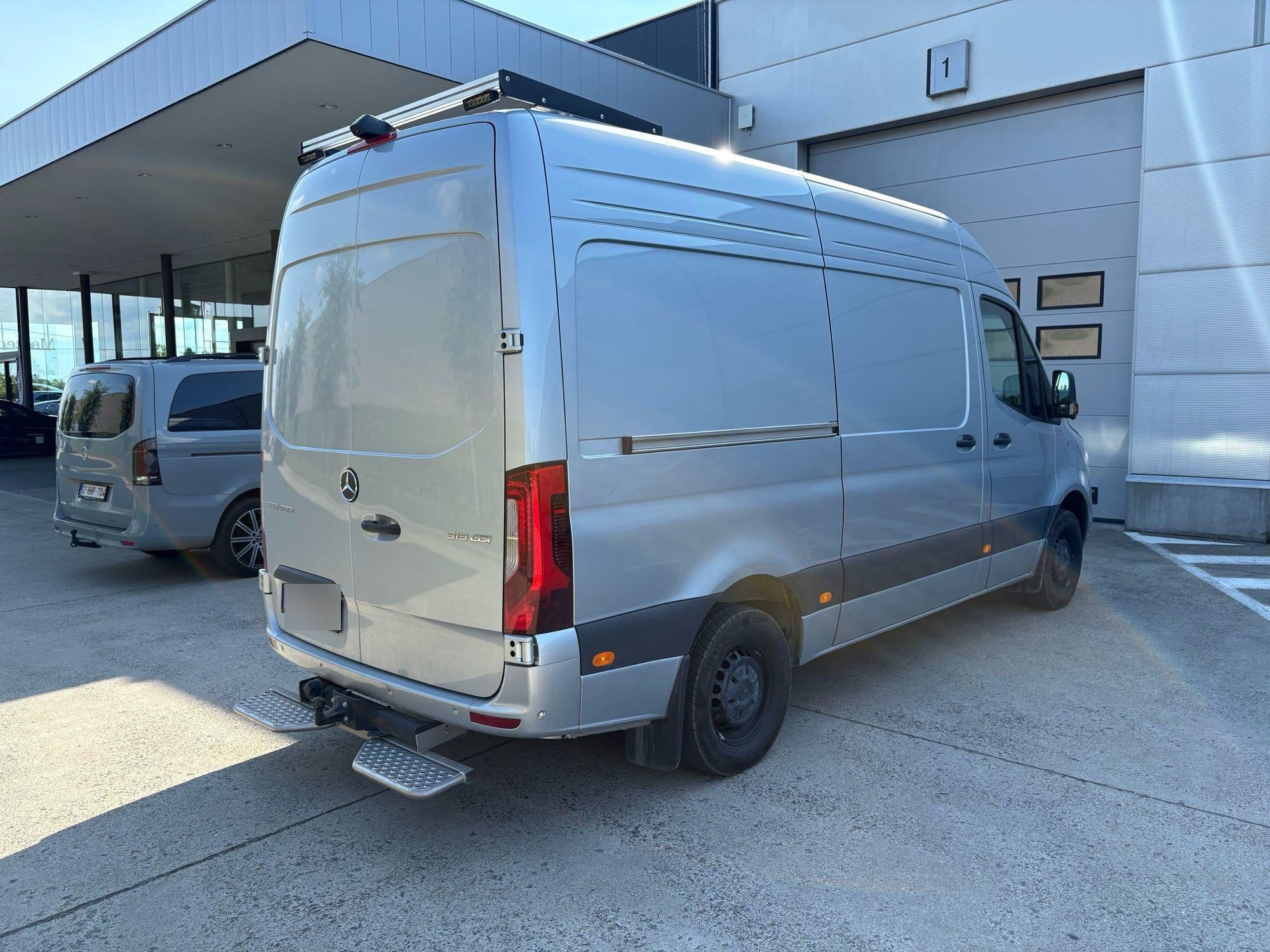 Mercedes-Benz Sprinter 319 CDI GB L3 RWD 3.5T + LAADUITRUSTI, Automaat, 4 deurs, 2000 kg, Mercedes-Benz
