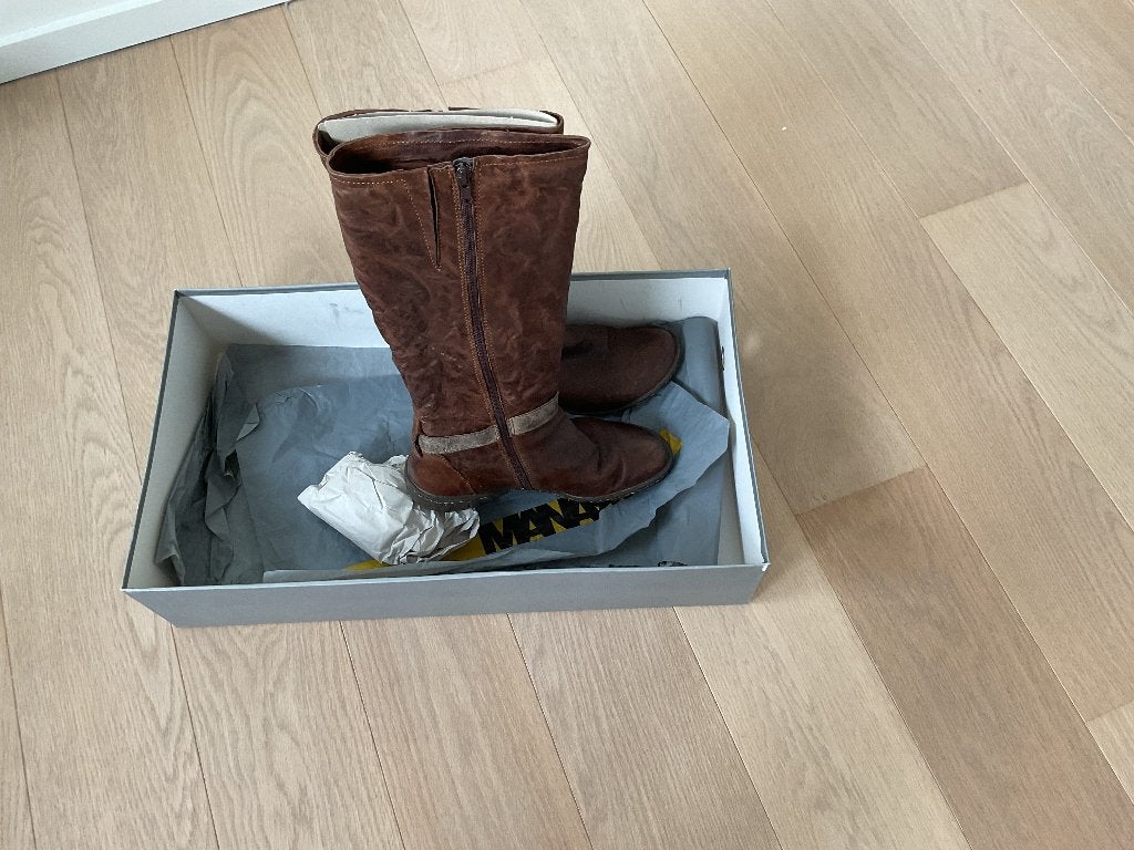 Laarzen, Hoge laarzen, Bruin, Ophalen of Verzenden, Zo goed als nieuw