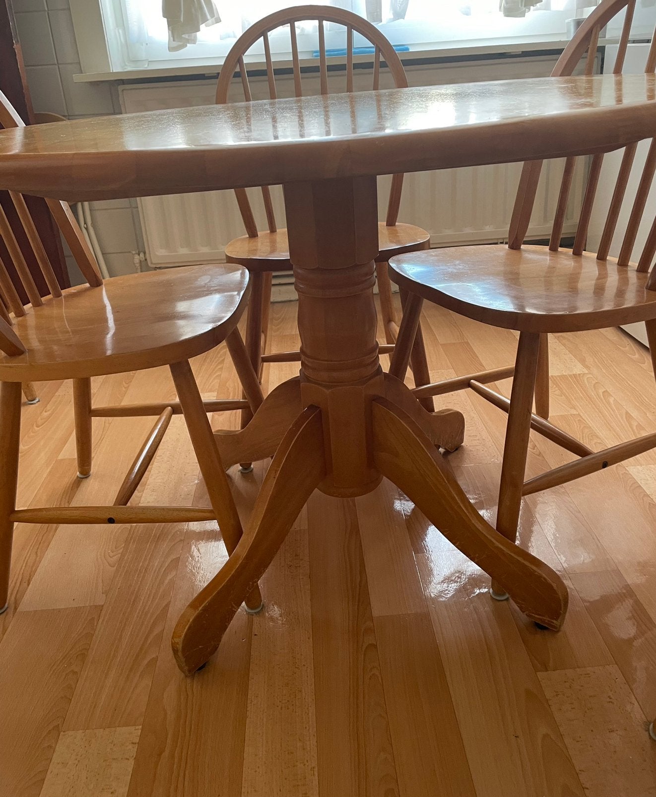 Table de cuisine avec ses 5 chaises, Enlèvement, Utilisé