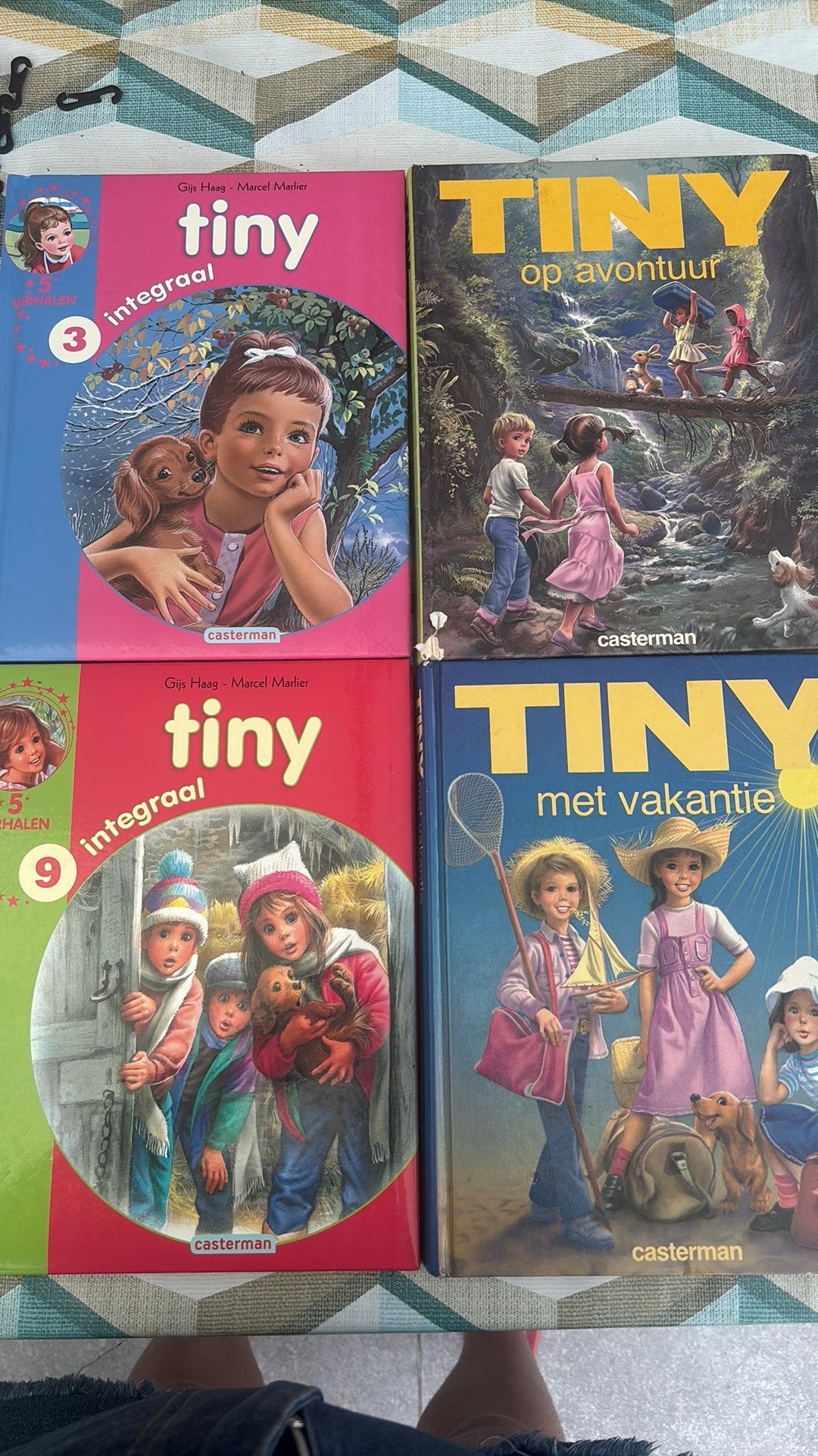 4 tiny leesboeken, Ophalen, Zo goed als nieuw