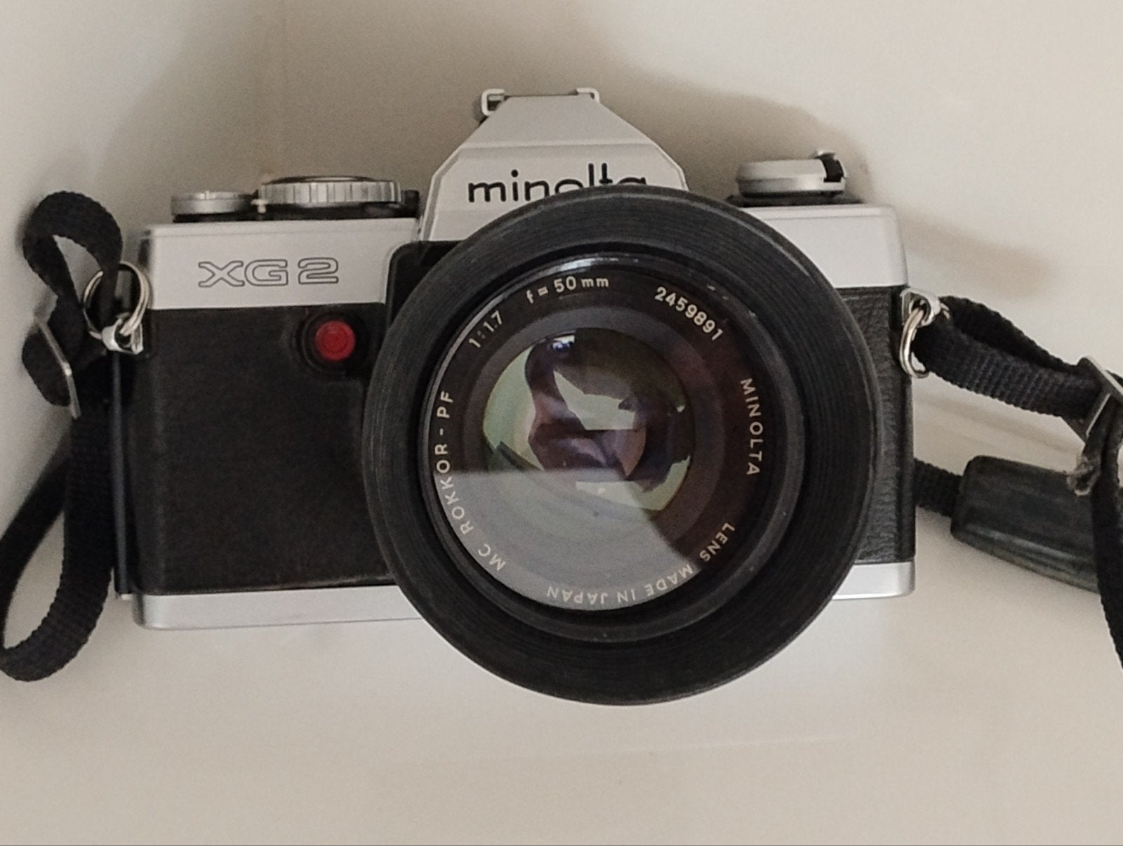 Caméra Minolta XG2 équipée d'un Minolta MC Rokkor-PF 50 mm 1, TV, Hi-fi & Vidéo, Enlèvement ou Envoi, Utilisé, Reflex miroir, Minolta