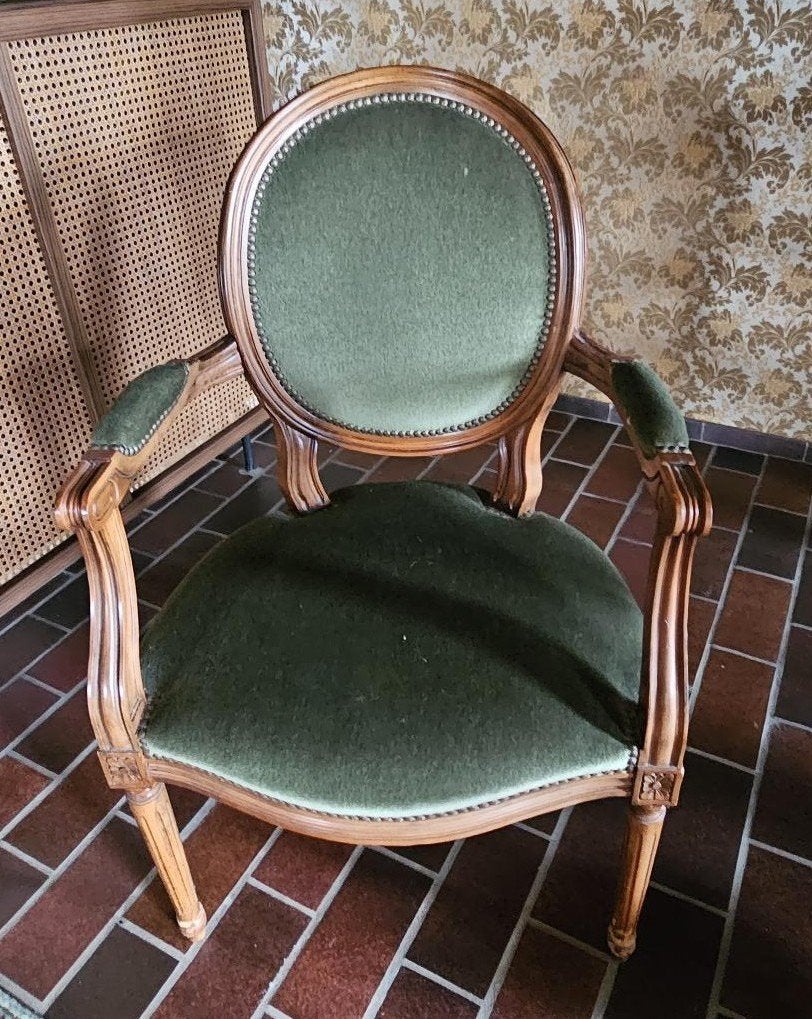 Chaise ancienne, Enlèvement
