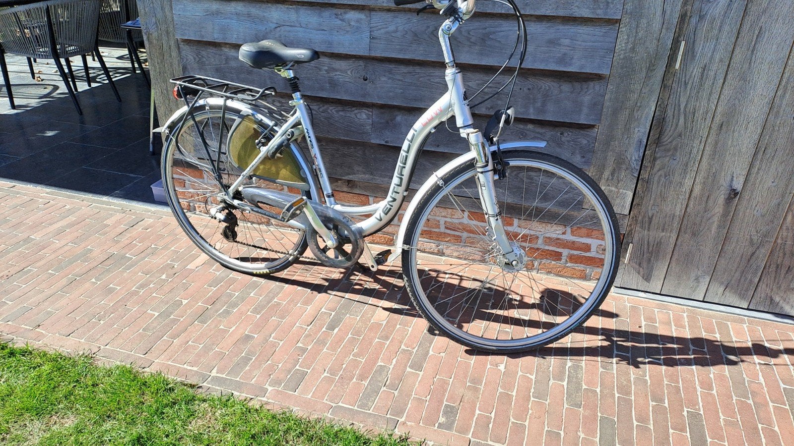 Mooie damesfiets Venturelli, Vitesses, Frein sur jante, Enlèvement, Utilisé