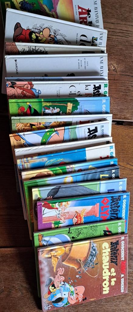 Plusieurs séries de bandes dessinées, Livres, BD, Enlèvement ou Envoi