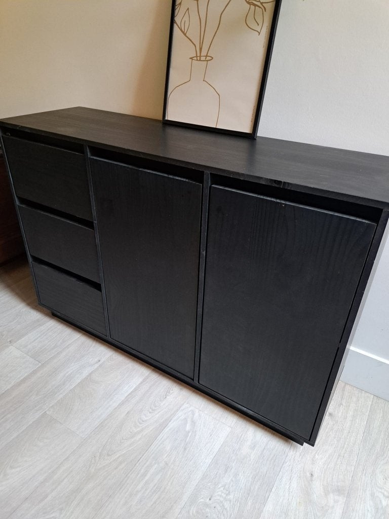 Zwart houten opbergkastje, Antiquités & Art, Antiquités | Meubles | Armoires, Enlèvement