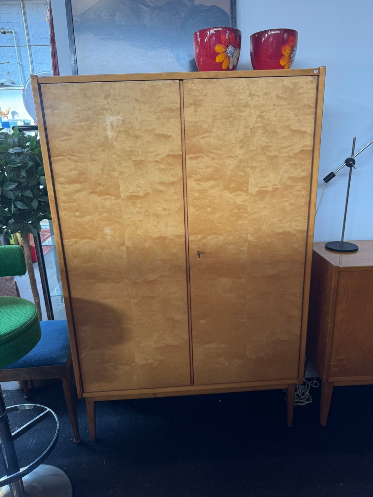 Imexcotra Vintage kledingkast uit het midden van de eeuw, Ophalen