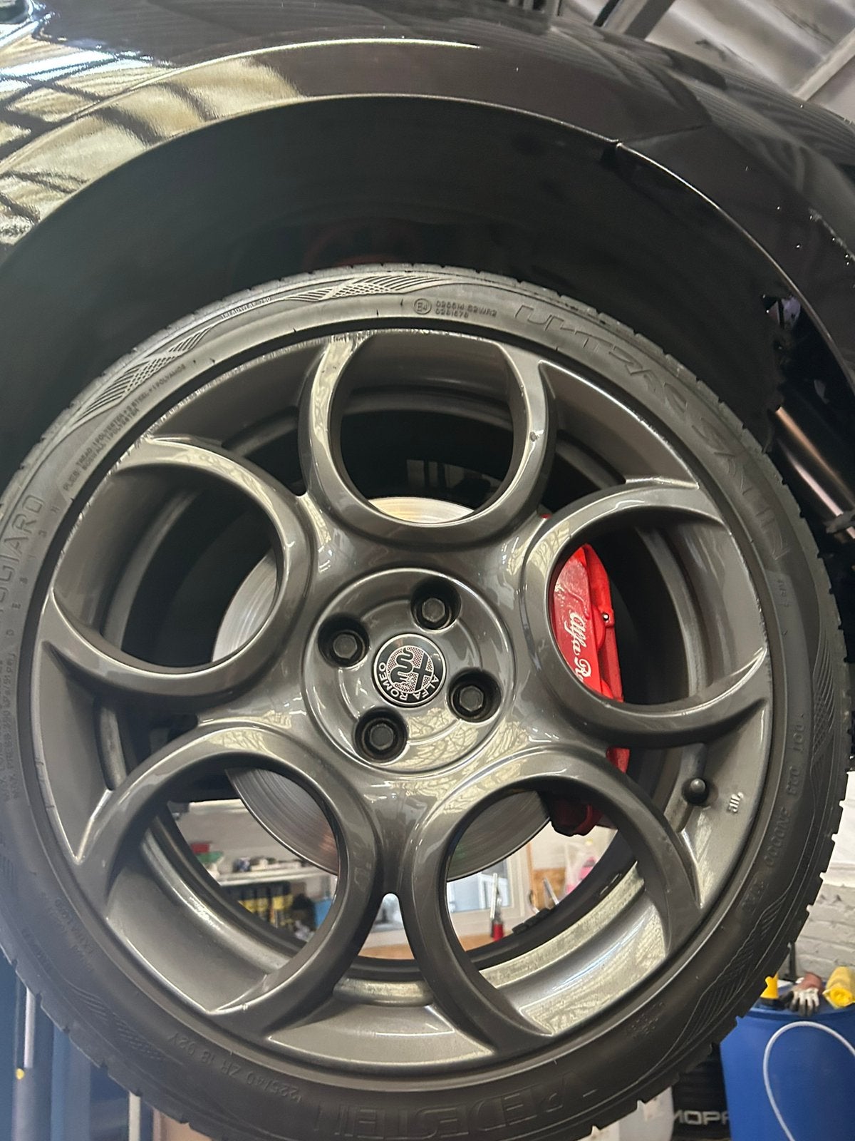 jantes origine édition qv line alfa mito 18 pouce, Enlèvement