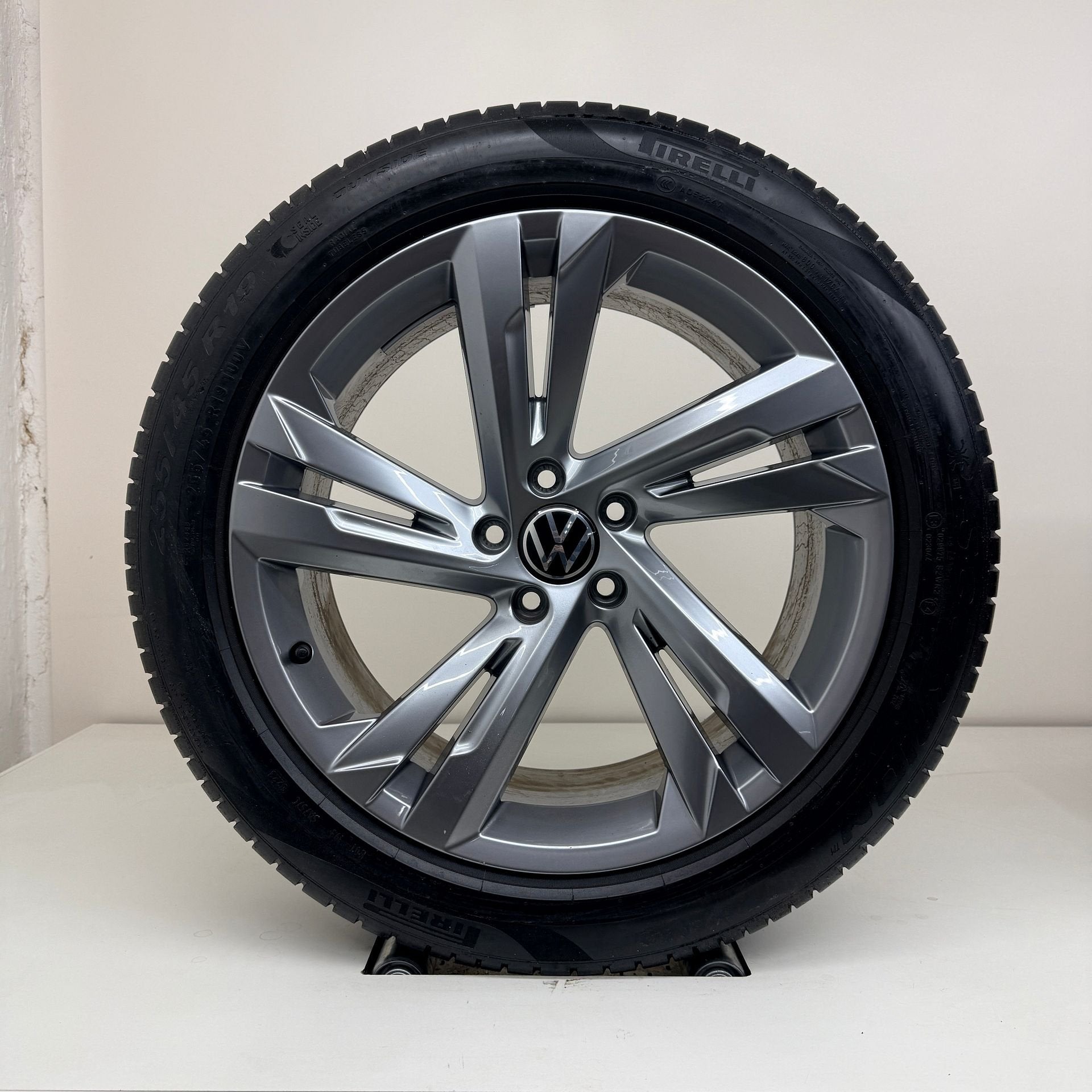 Volkswagen Tiguan - 19 inch - zomerbanden, Pneus et Jantes, 255 mm, Enlèvement ou Envoi, Véhicule de tourisme