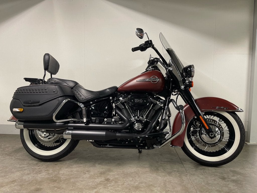 Harley-Davidson Cruiser SOFTAIL FLHCS HERITAGE CLASSIC, Motoren, Harley-Davidson, Customerservices@harley‑davidson.com, 3700 West Juneau Avenue
WI 53208  Milwaukee, US