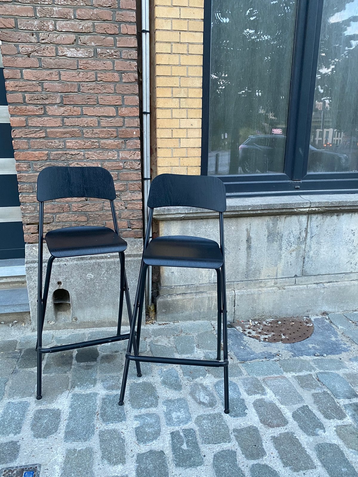 Deux tabourets de bar IKEA noirs, Maison & Meubles, Tabourets de bar, Comme neuf, Enlèvement