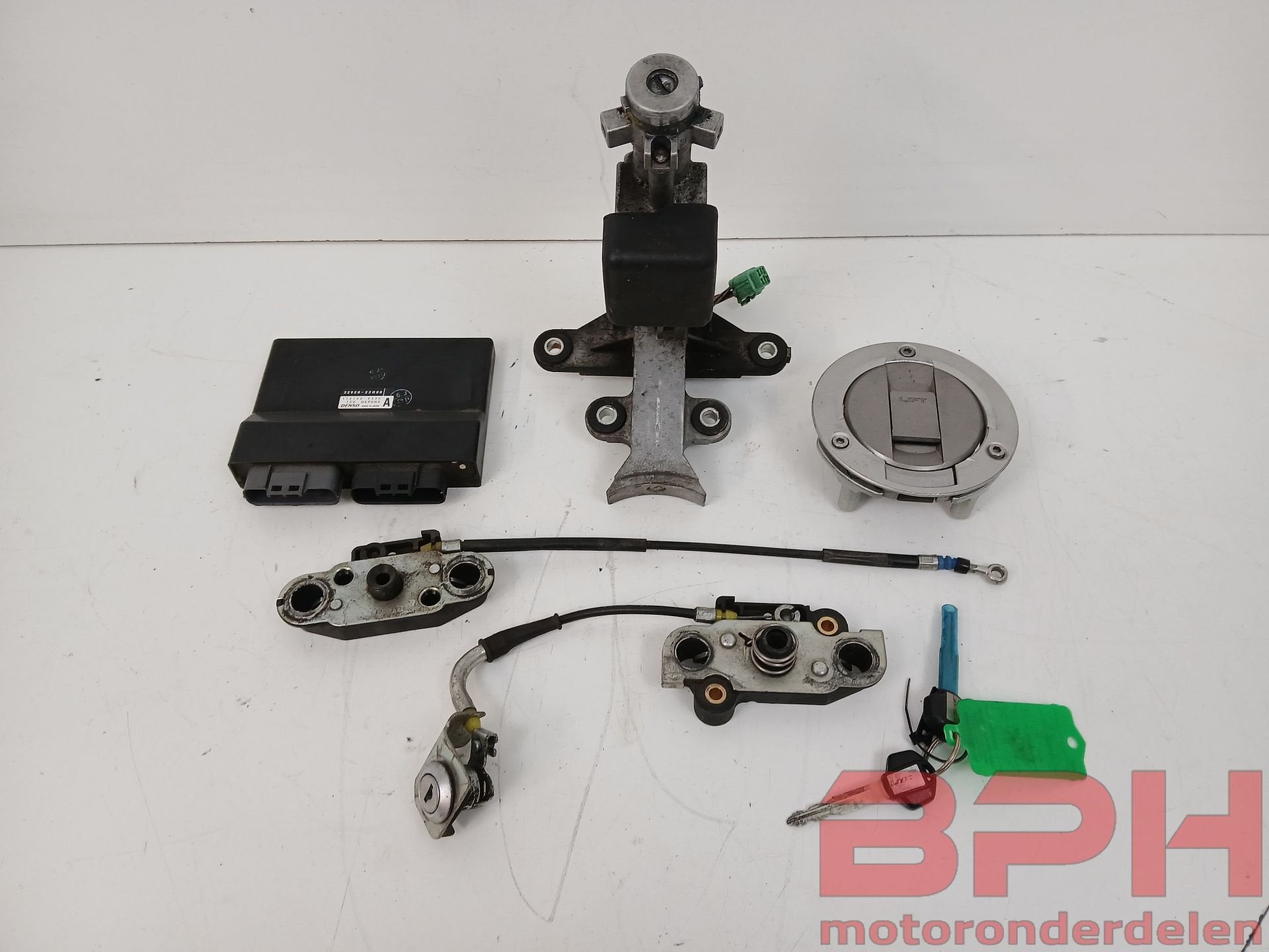 Slotenset + ECU Suzuki GSX1300BK GSX1300 B-king Bking CDI co, Motoren, Ophalen of Verzenden, -, -, -