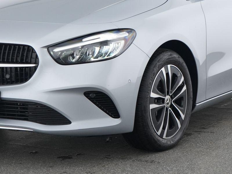 Mercedes-Benz B-Klasse 250 e Luxury Line (automatique), Autos, Achat, Entreprise, 16 kWh, Noir