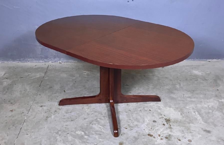 Vintage ovale tafel Seventies niet uitschuifbaar, Huis en Inrichting, Ophalen, Gebruikt, Vintage scandinavisch Thonet ovaal retro Deens