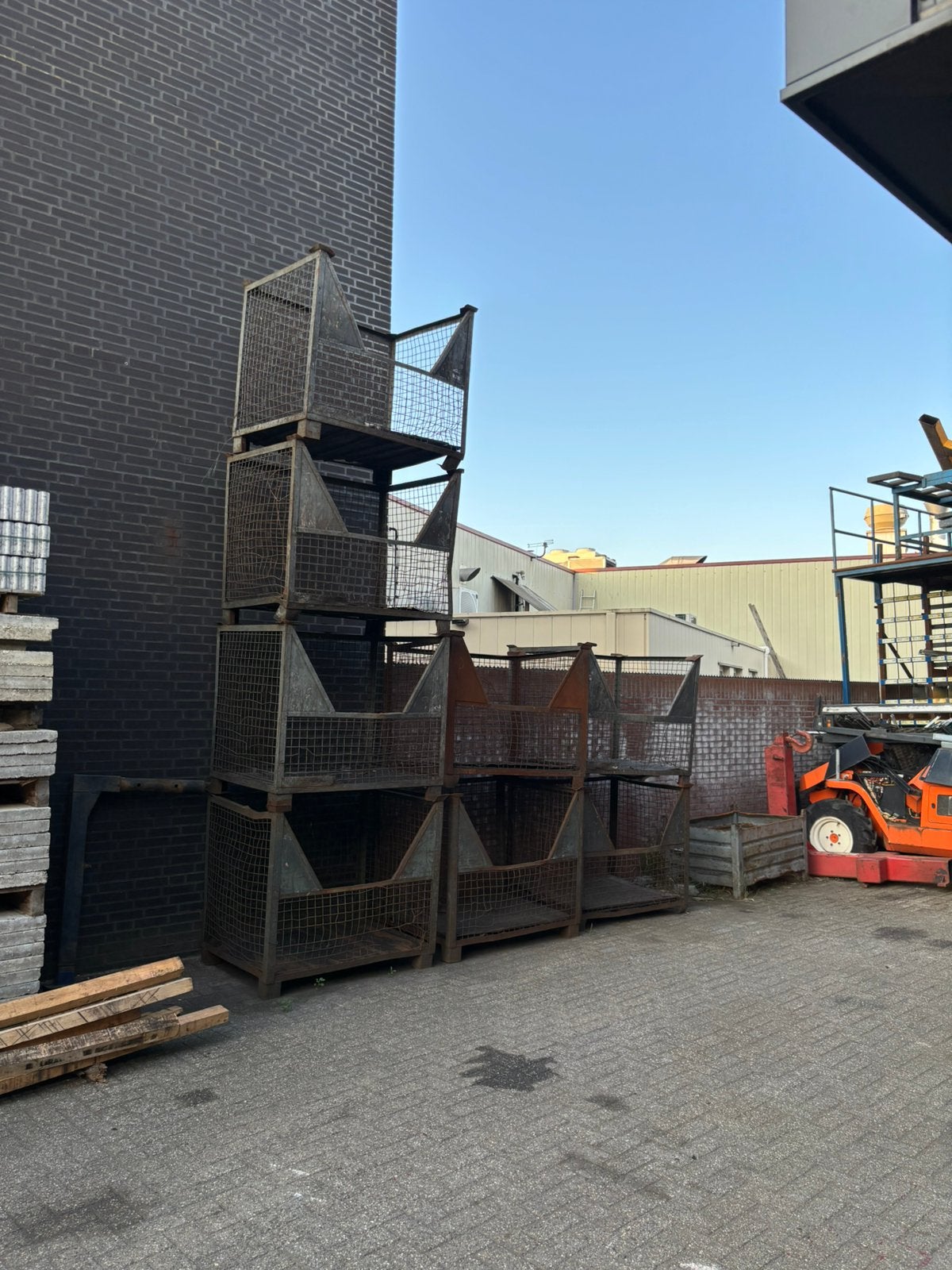 Gitterbox gaascontainers - Diverse condities (A t/m D), Ophalen, 100 cm of meer, 60 cm of meer, Zo goed als nieuw